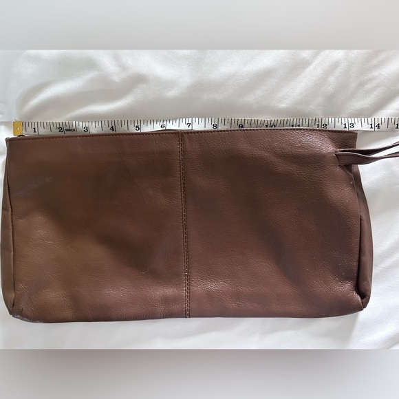 B.Young Vintage Brown Leather Wristlet - Picture 3 of 6